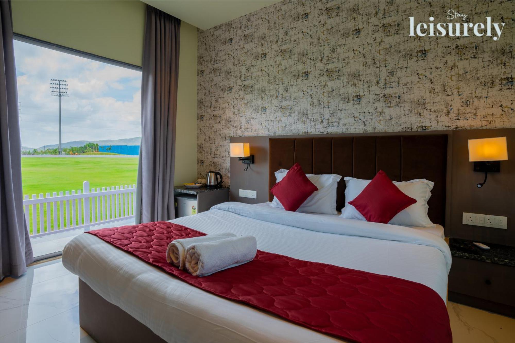 Stay Leisurely - Pavilion By The Hills, Lonavala - Stadium View Rooms Dış mekan fotoğraf