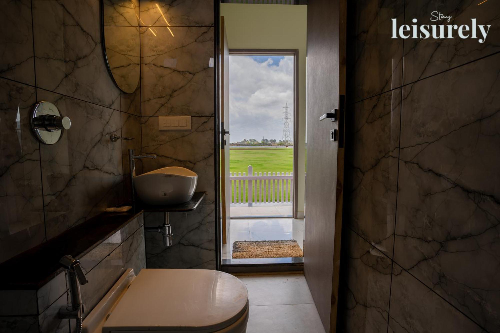 Stay Leisurely - Pavilion By The Hills, Lonavala - Stadium View Rooms Dış mekan fotoğraf